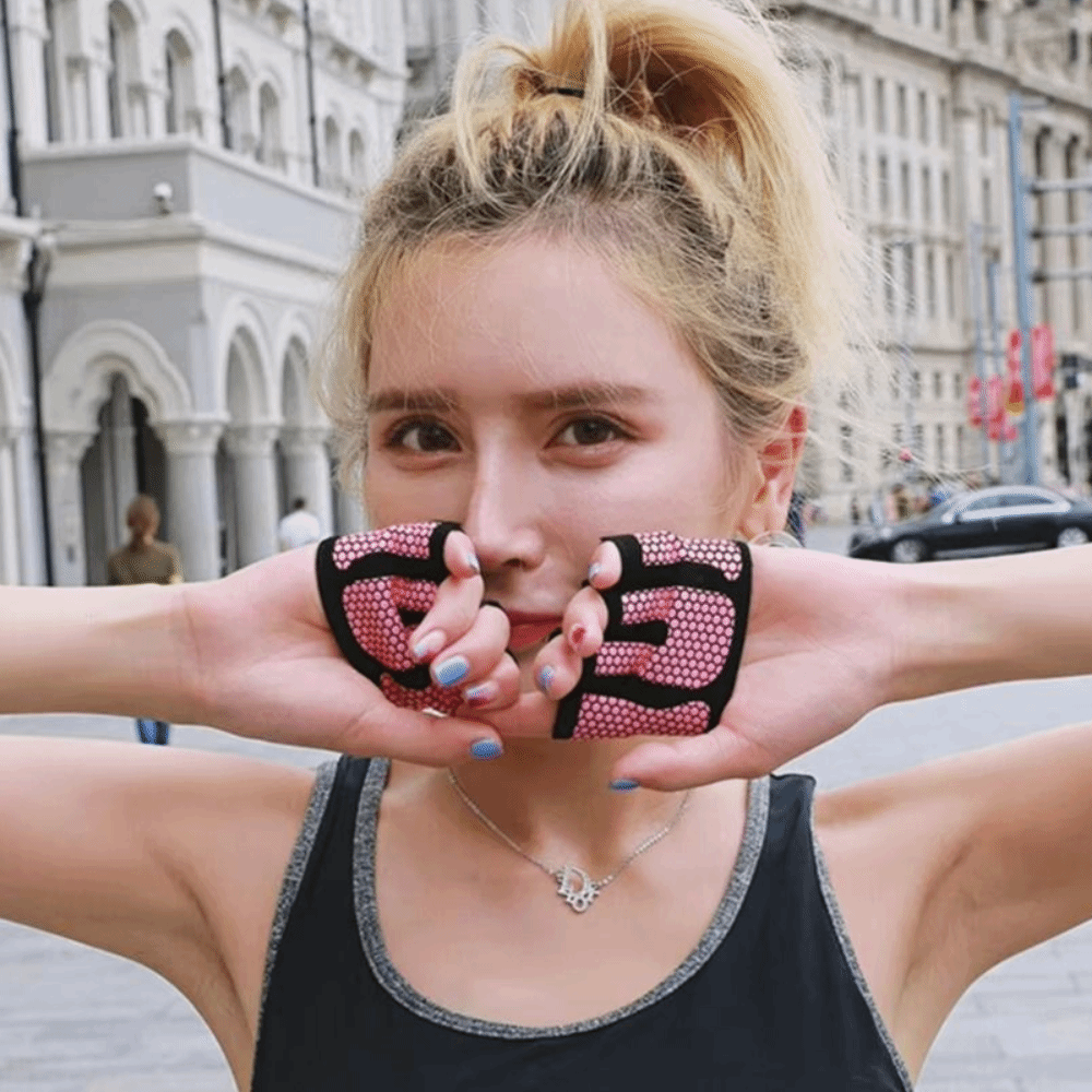 زوج واحد من قفازات الجيم ذات ا - مراجعة Wristband Pair Sweat وسعره