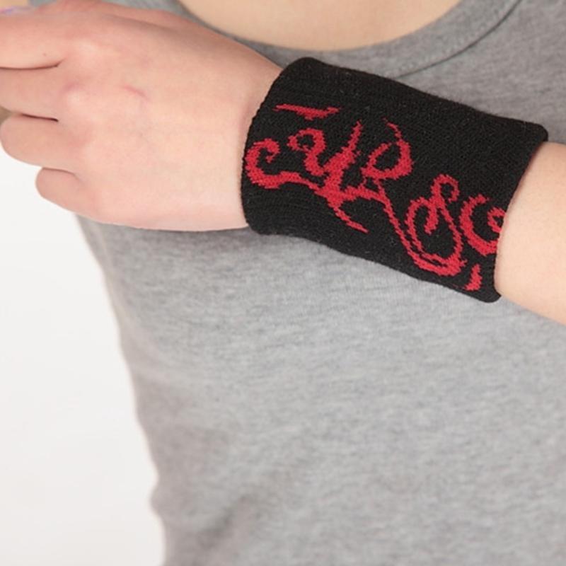 زوج واحد من الأساور الرياضية ل - مراجعة Wristband Pair Sweat وسعره