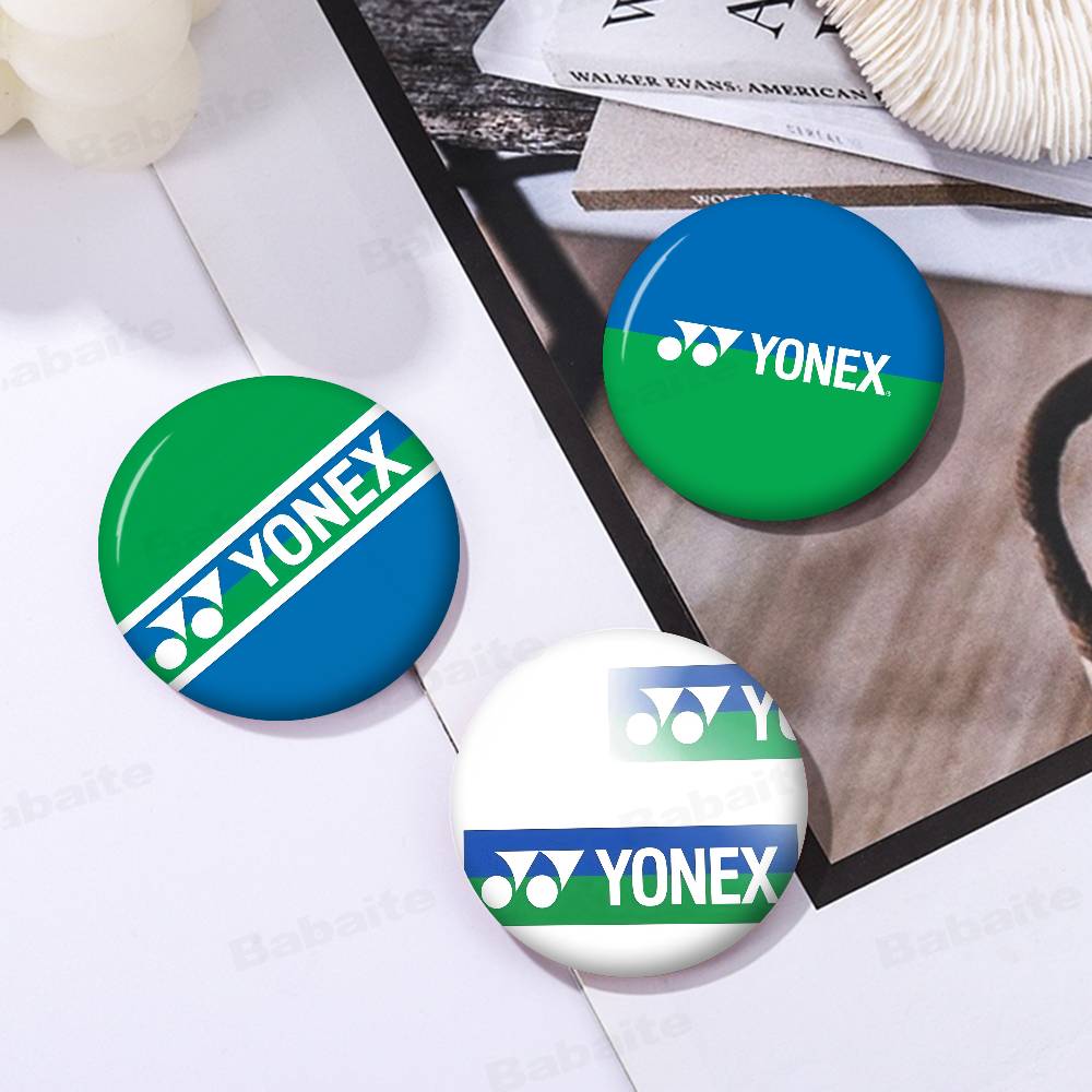 موضة الريشة Y-Yonex صور دبابيس - مراجعة Badminton Photo وسعره