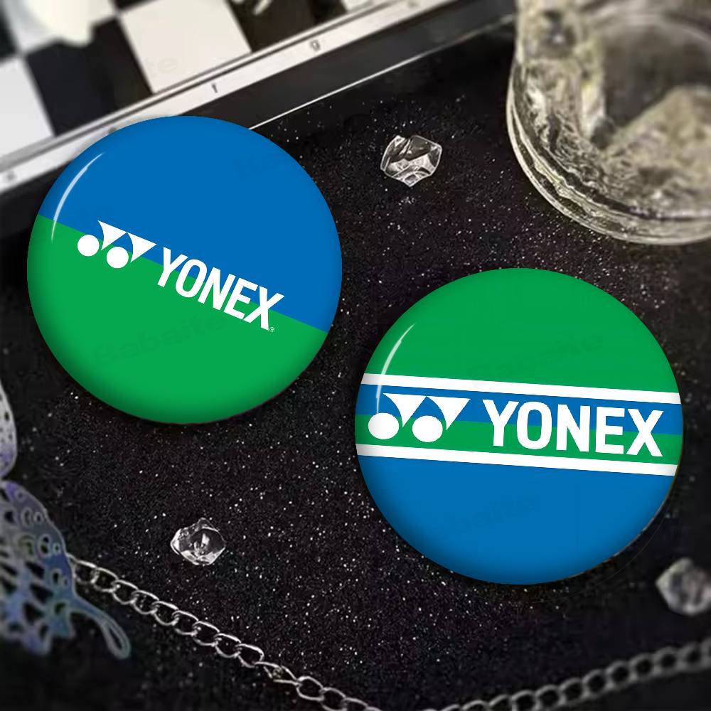 موضة الريشة Y-Yonex صور دبابيس - مراجعة Badminton Photo وسعره